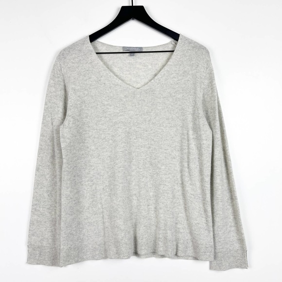 Neiman Marcus Sweaters - Neiman Marcus Womens XL 100% Cashmere V-Neck Sweater Gray